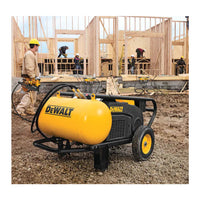 DeWalt D55040 Heavy-Duty QUADRAPORT™ Air Line Splitter with Regulator & 1/4 in. Couplers
