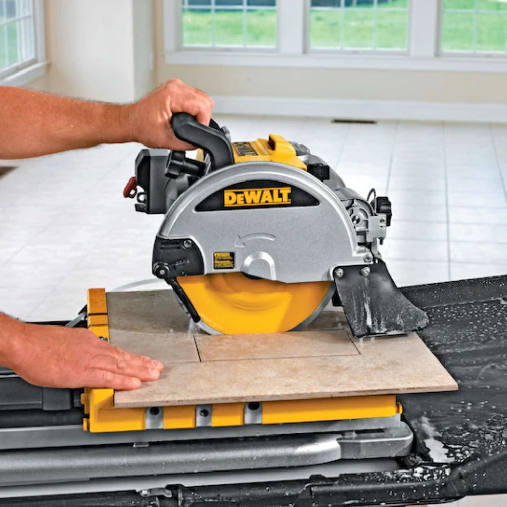 DeWALT 10 in. Heavy Duty Wet Tile Saw [REFURBISHED]